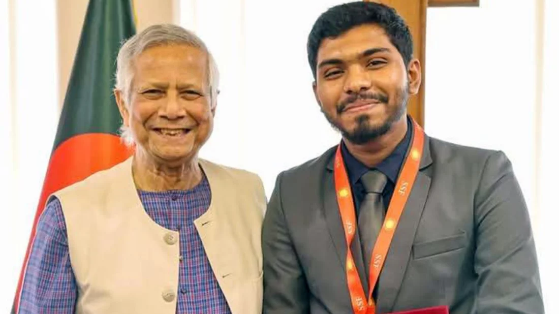 জনপ্রশাসন সংস্কার কমিশন সদস্যের ওপর হামলা, নিষিদ্ধ স্বেচ্ছাসেবক লীগ নেতা গ্রেপ্তার